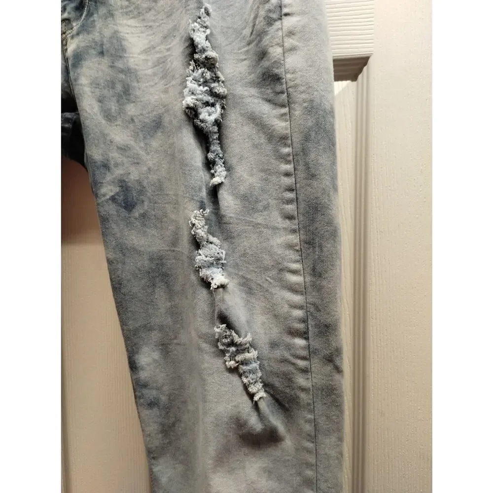 Elite Women's Size 16W Distressed Ripped Acid Wash Studded Embellished Jeans
